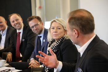Lanseringen skjøtepakke 2 hos Privatmegleren med statsråden Nikolai Astrup (H) og Monica Mæland (H) våre 2019. Foto: E24.no